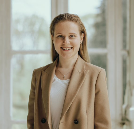 Elena Doms Elena Doms